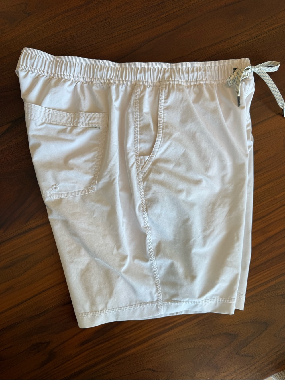 VUORI Kore Shorts White (lined) 7”- Excellent Condition - Size Large - Picture 4 of 7